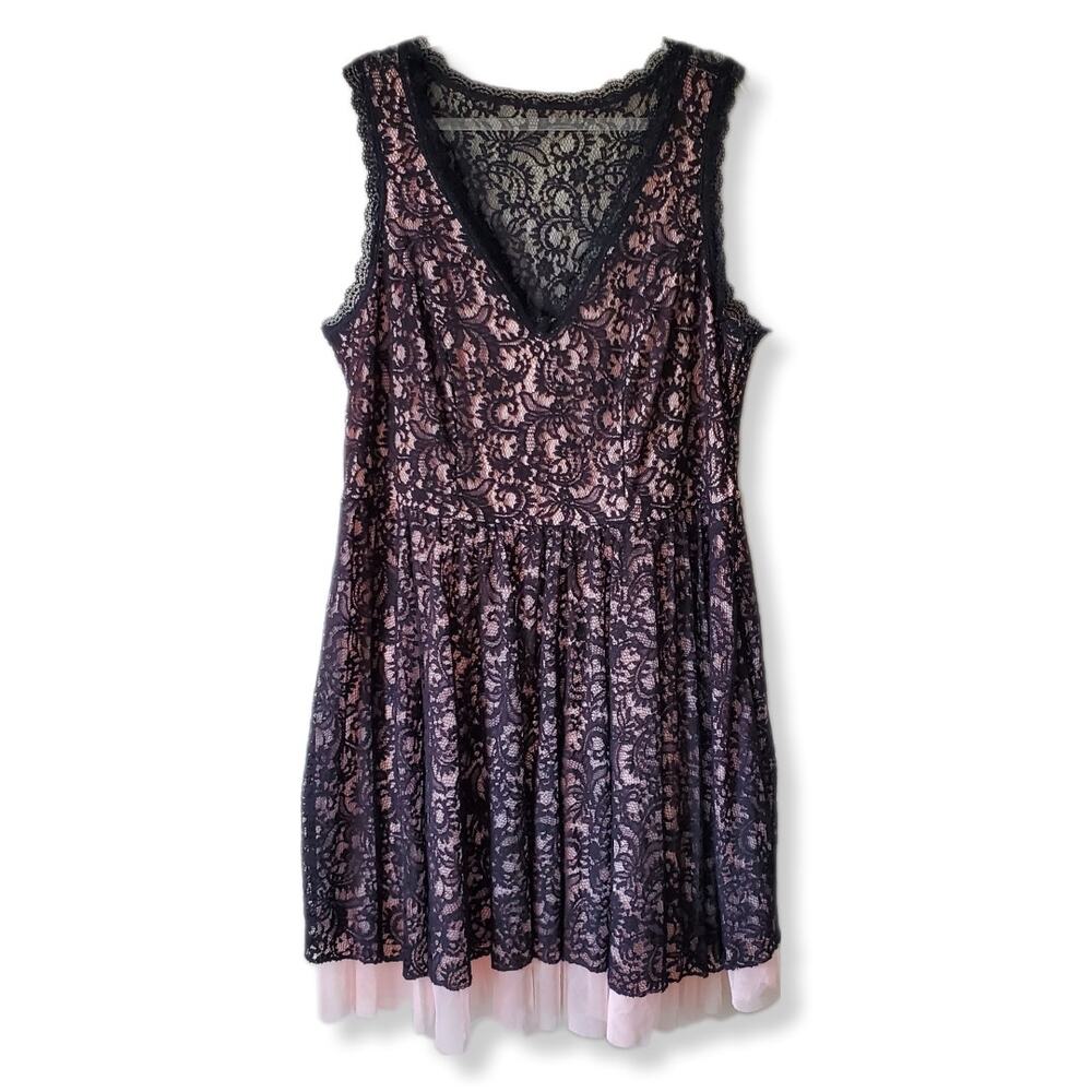 Trixxi Plus Black Lace Dress 20W Sleeveless Feminine Party Cocktail Romantic